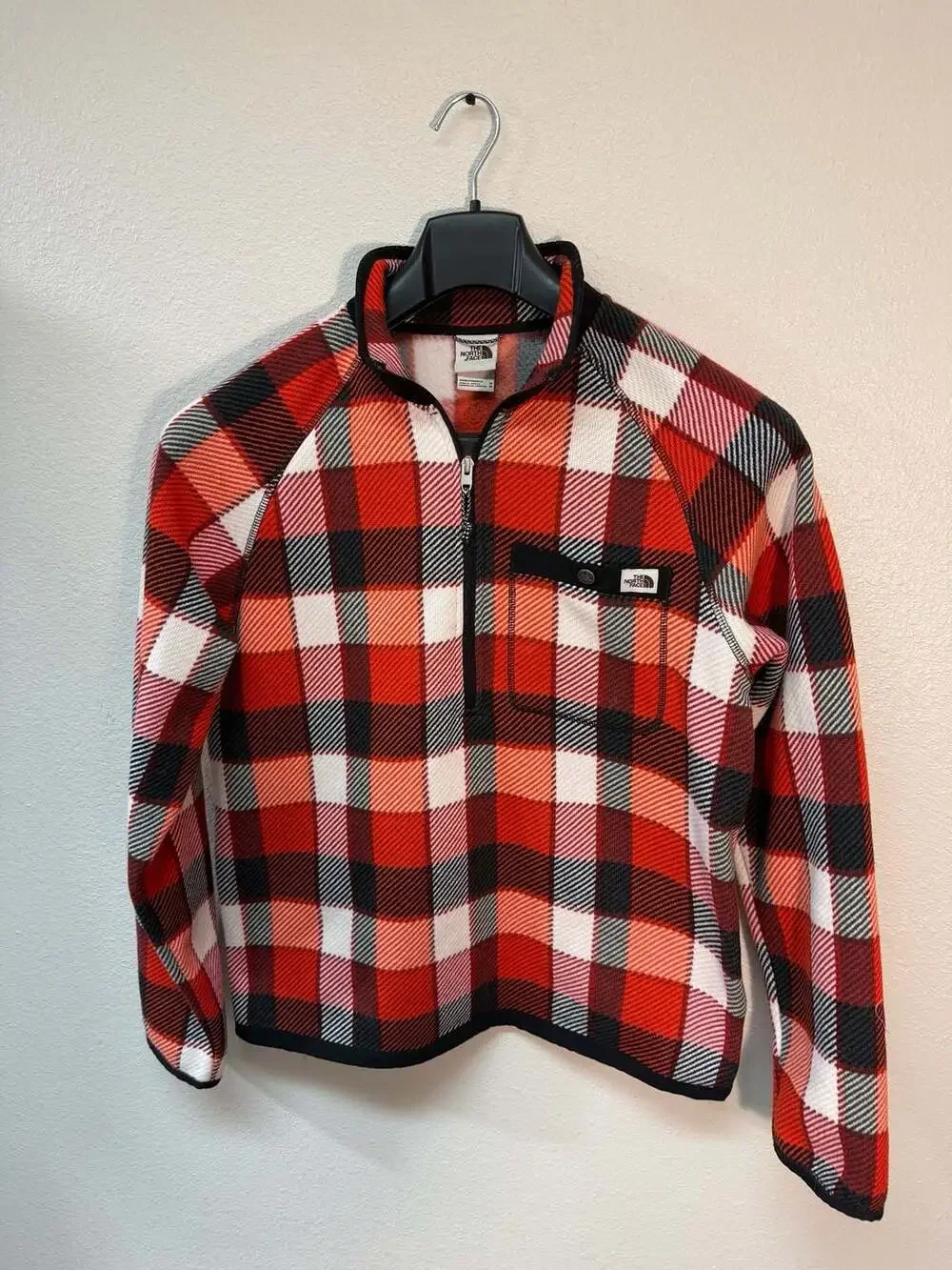 The North Face Men's Gordon Lyons Red Black Plaid 1/4 Zip Pullover Size M